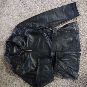 Wilson's Leather Jacket ~ Size Medium